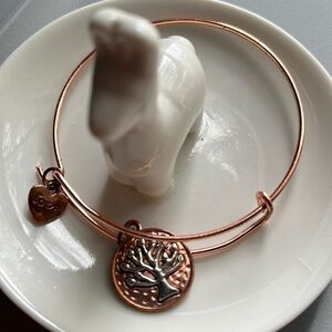 Copper bracelet with tree and heart love design